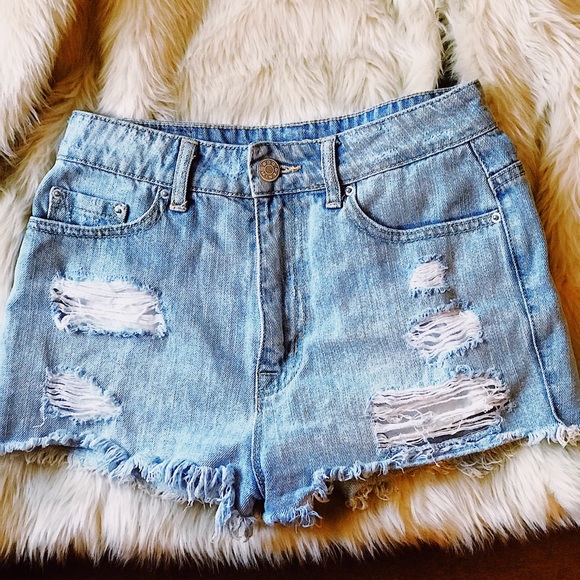 BDG Pants - 👖 BDG BRAND NAME ESSENTIAL HIGH RISE DENIM SHORTS